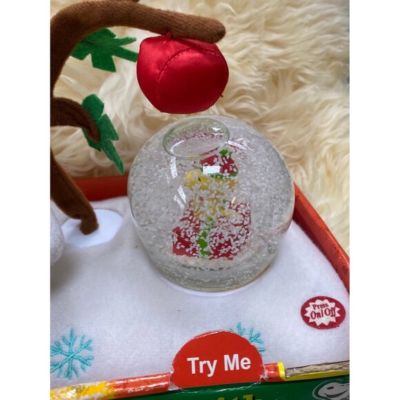 Animated Snoopy with SnoMotion Waterglobe Peanuts Christmas New Old Stock Kcare - Picture 5 of 10